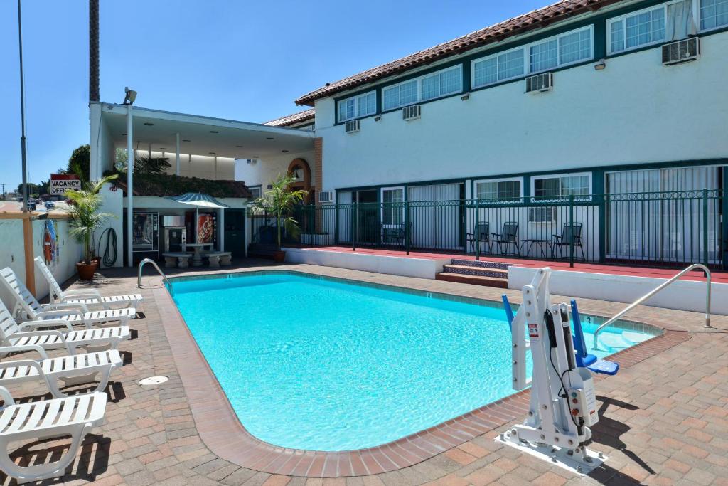 Americas Best Value Inn Loma Lodge - Extended Stay/Weekly Rates Available Main image 1